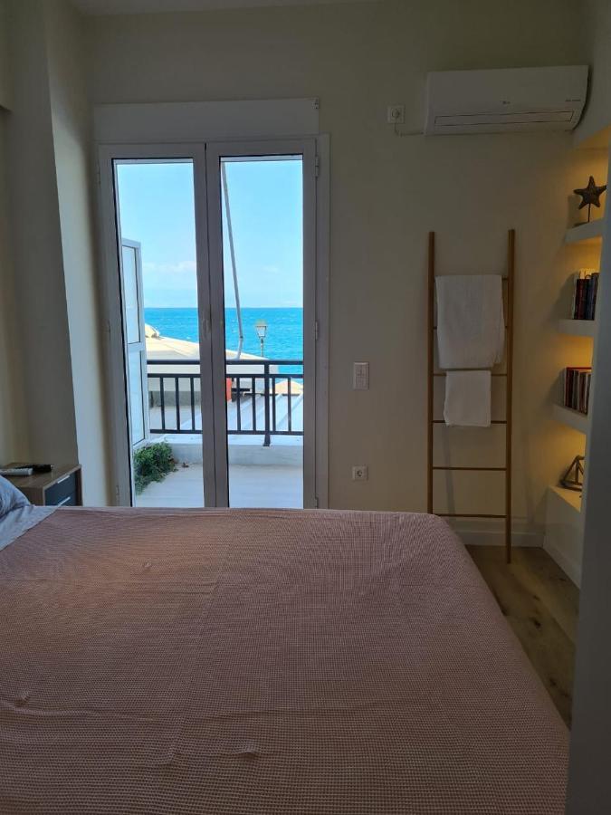 Grace Seaside Lägenhet Loutráki Exteriör bild