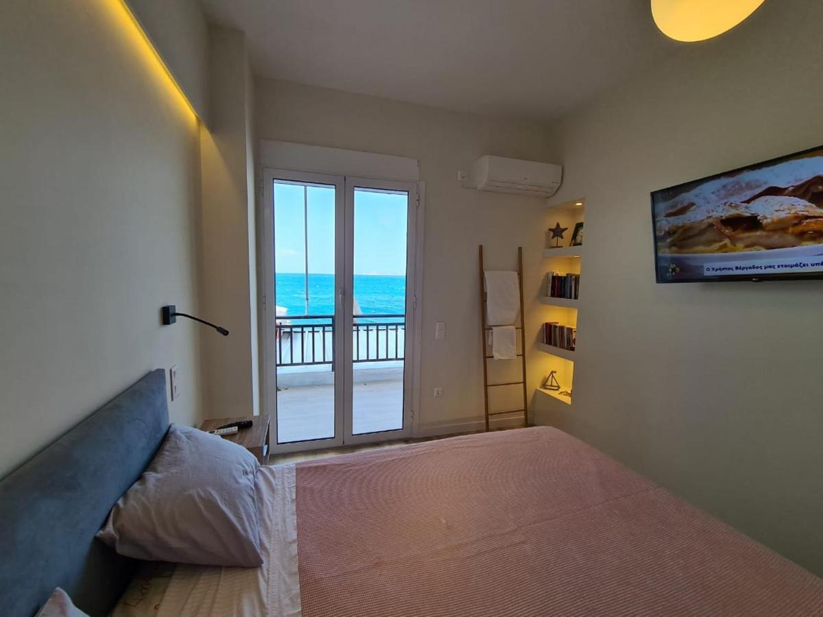 Grace Seaside Lägenhet Loutráki Exteriör bild